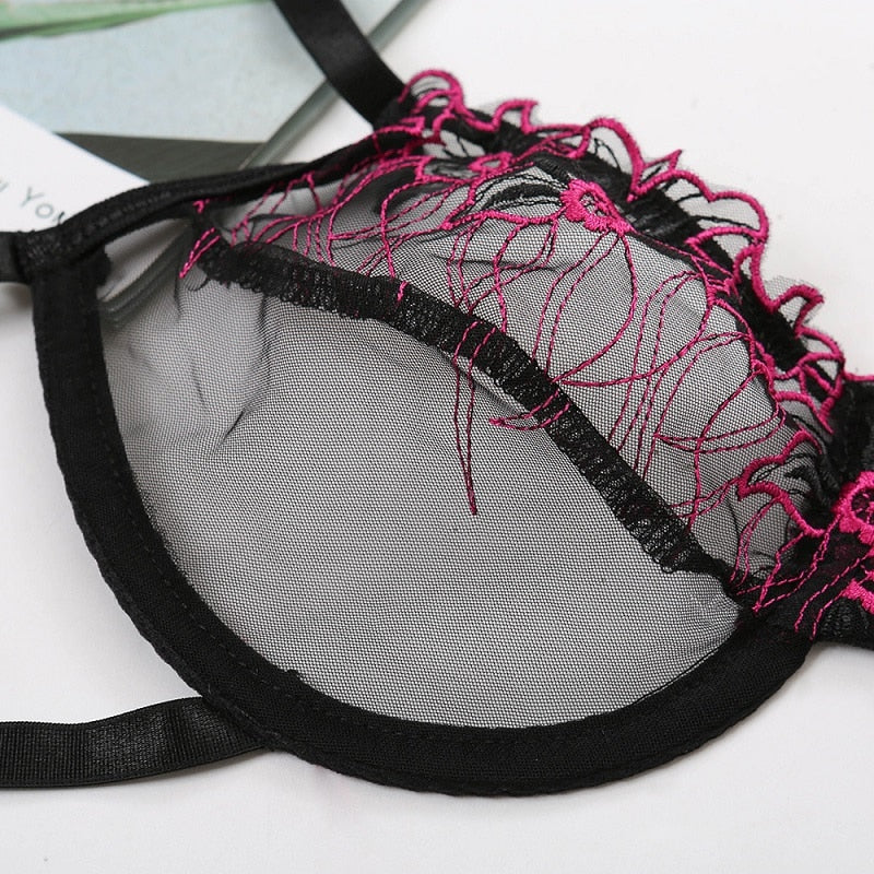 Lingerie dentelle sexy rouge noir string ficelle et soutien-gorge Transparence Fleurie