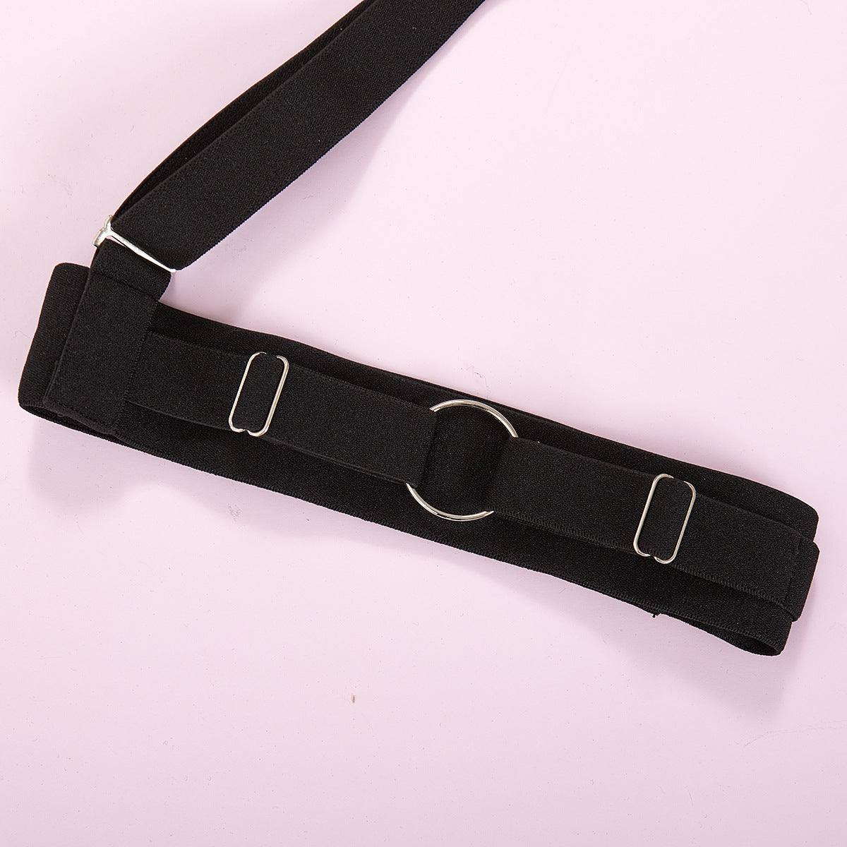 Ensemble lingerie sexy noir harnais trois pièces avec chaînes Koenigs